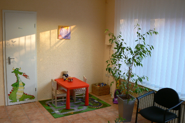 Wartezimmer Ansicht 2